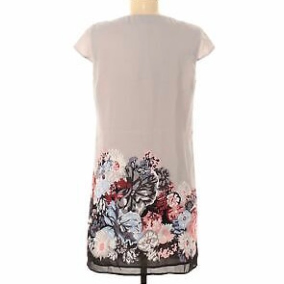 ⛔️ SOLD ⛔️ H&M Floral print Shift Dress cap sleeve size 8 - Picture 2 of 8